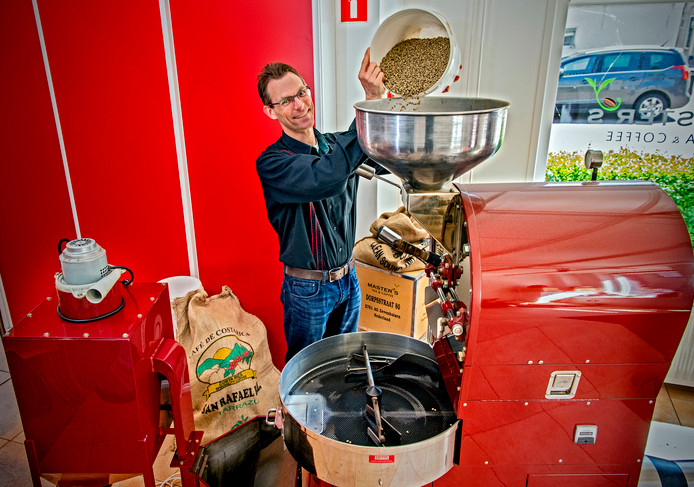 Koffie uit eigen branderij voor onze winkel.
